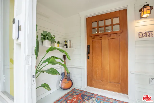 $785,000 | 732 North Toledo Walk, Long Beach, CA 90813