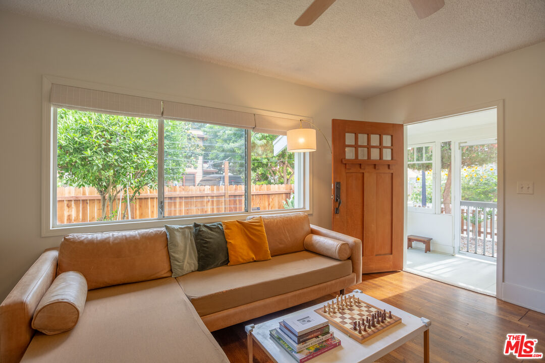 732 North Toledo Walk Long Beach, CA 90813 - Photo 15 of 65