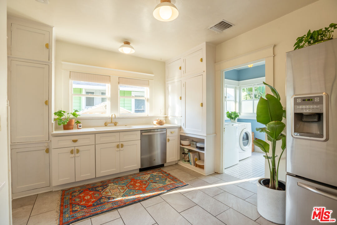 732 North Toledo Walk Long Beach, CA 90813 - Photo 25 of 65