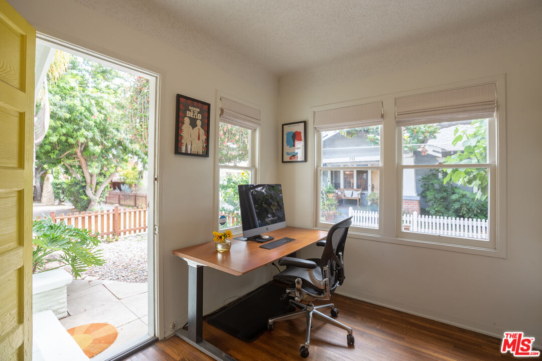 732 North Toledo Walk Long Beach, CA 90813 - Photo 44 of 65