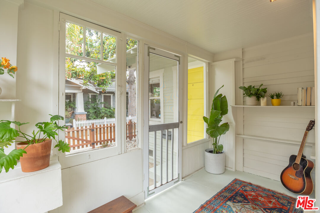 732 North Toledo Walk Long Beach, CA 90813 - Photo 5 of 65