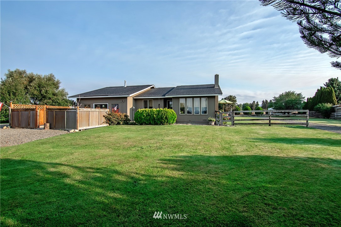 1905 Tolman Road Ellensburg, WA 98926 - Photo 2 of 38 Gallery Image 2