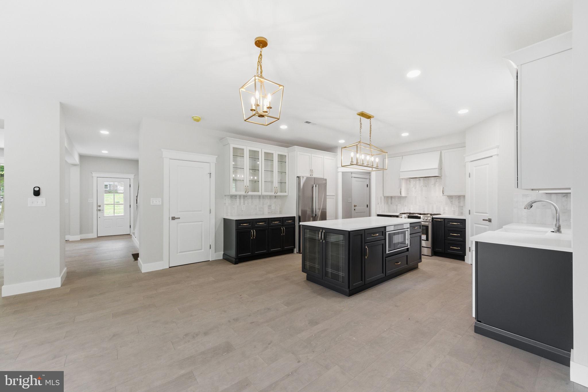 77 Spring Road Malvern, PA 19355 - Photo 27 of 97 Custom Cabinets