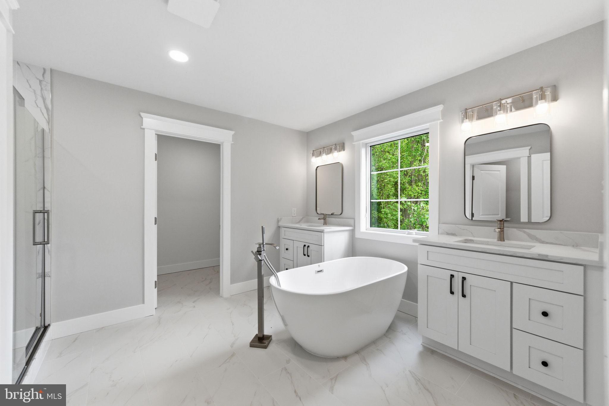77 Spring Road Malvern, PA 19355 - Photo 46 of 97 Main Ensuite