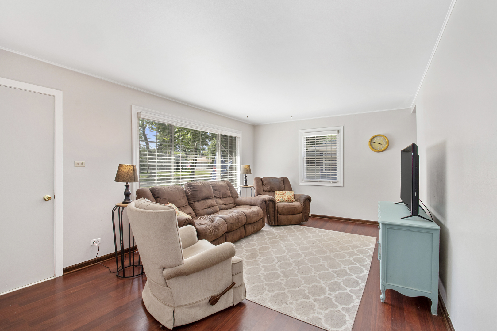 3700 Bobwhite Lane Rolling Meadows, IL 60008 - Photo 4 of 12