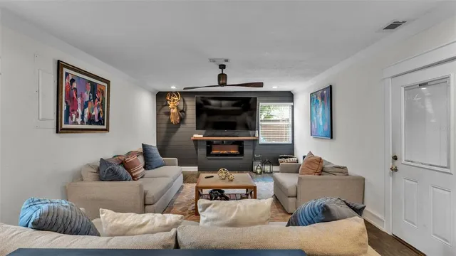 $474,900 | 4623 Kings Point Court, Lakeland, FL 33813