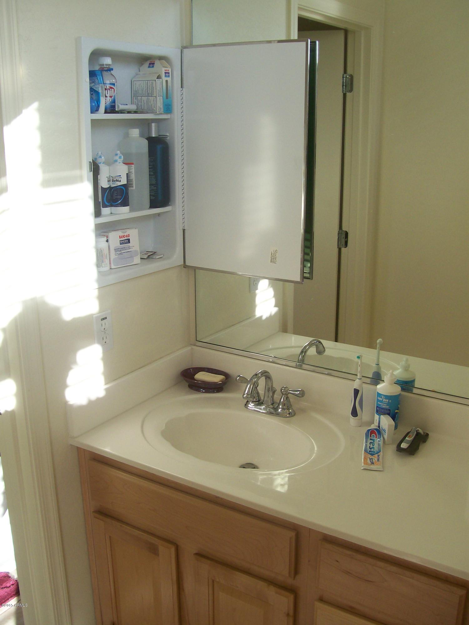 2150 East Bell Road, Unit 1112 Phoenix, AZ 85022 - Photo 14 of 14 100_6492
