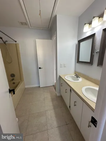 $2,800 | 904 Andover Place, Warminster, PA 18974