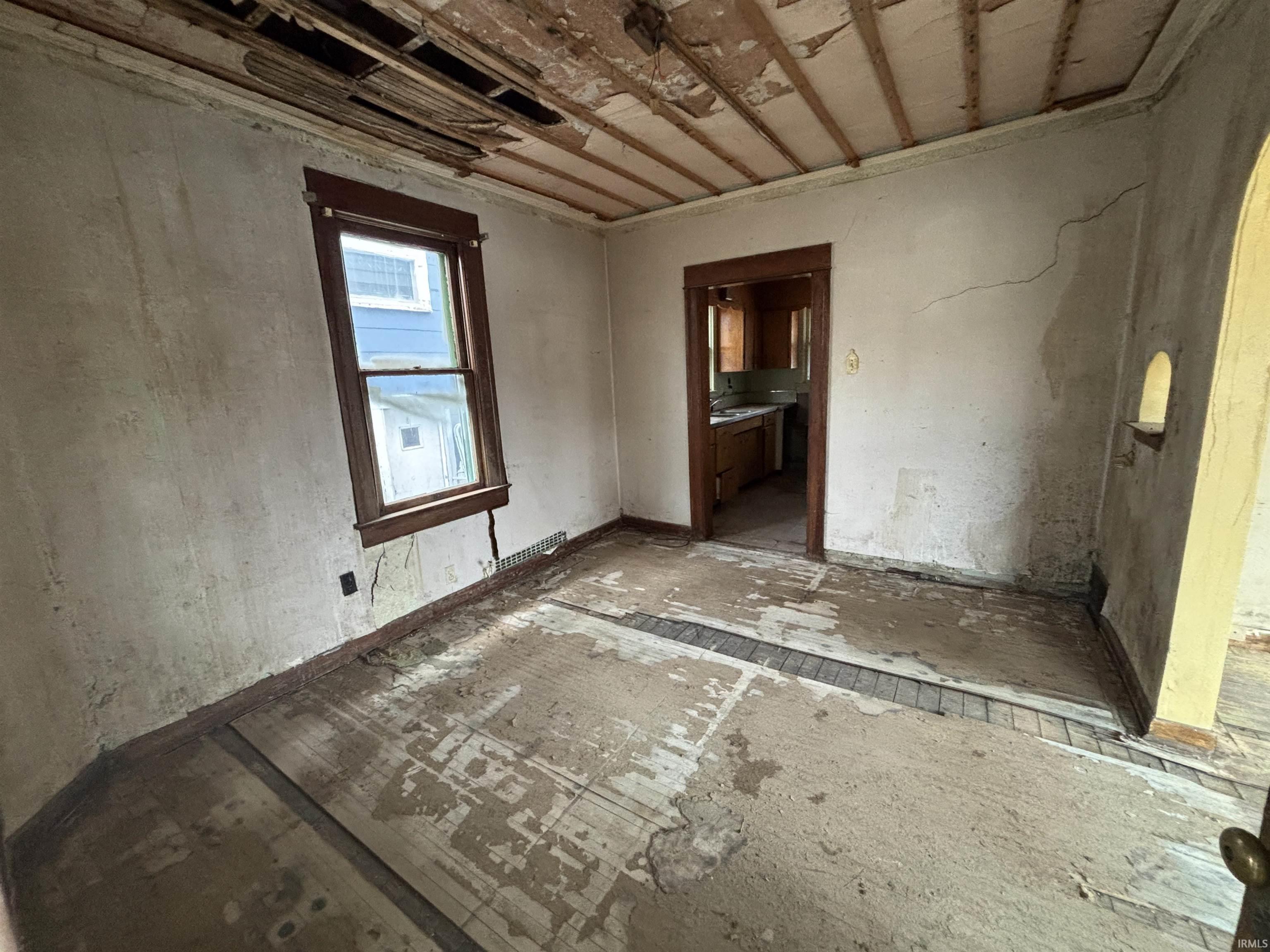 2008 Electric Avenue Fort Wayne, IN 46802 - Photo 3 of 8