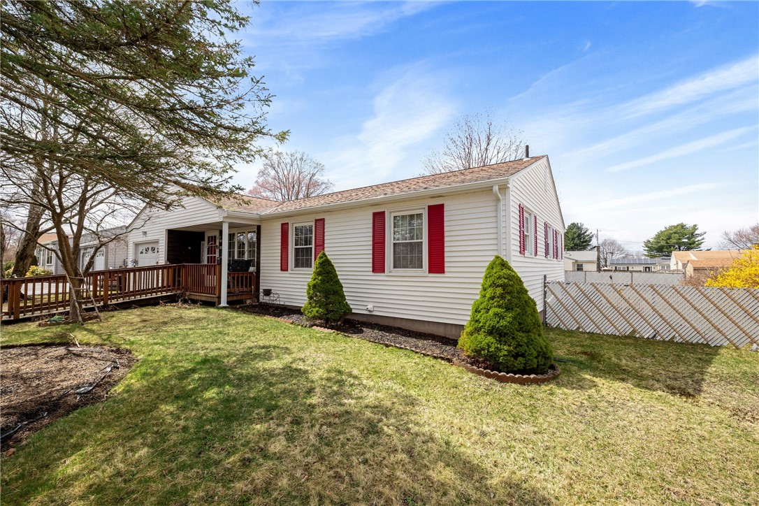 202 Woodhaven Road Woonsocket, RI 02895 - Photo 5 of 14 Gallery Image 5