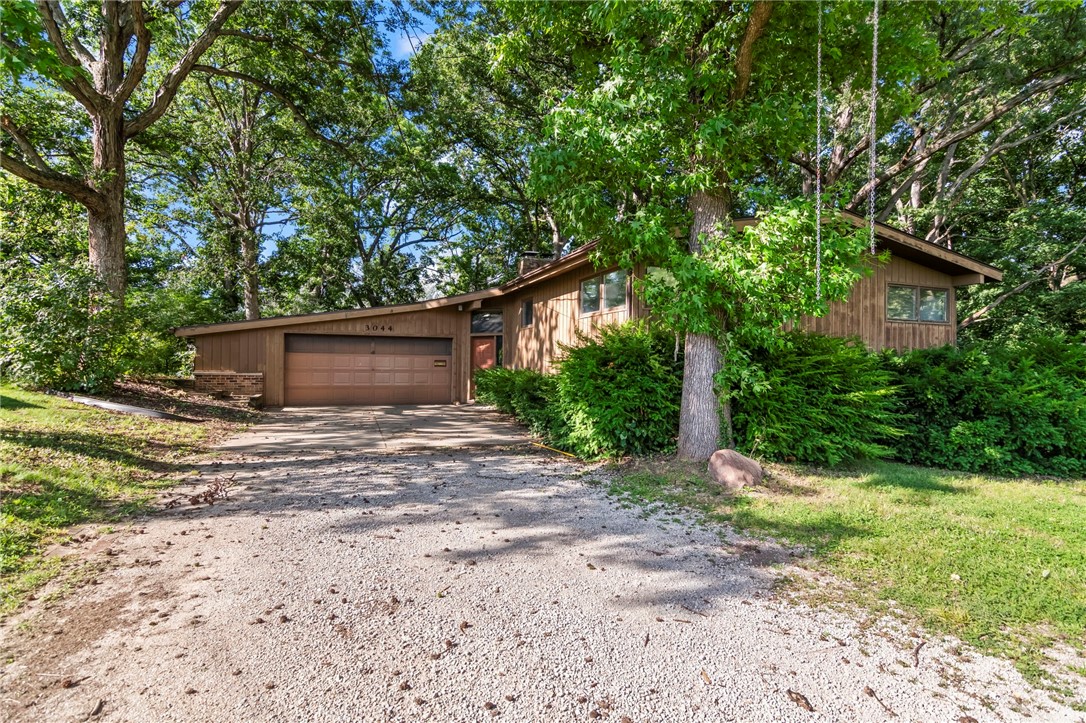 3044 Greenlake Drive Decatur, IL 62521 - Photo 1 of 44