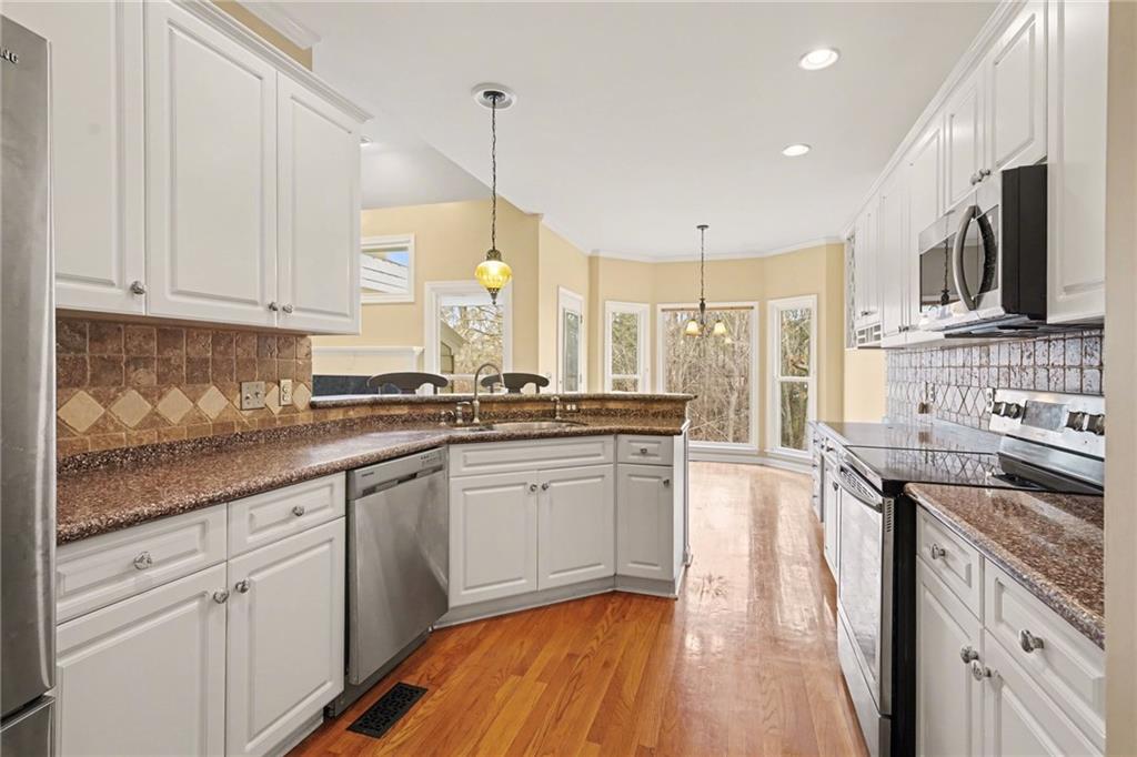 522 Chestnut Walk Canton, GA 30114 - Photo 4 of 43