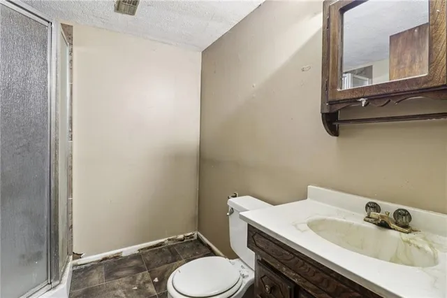 $180,000 | 20408 East 15 Terrace North, Independence, MO 64056