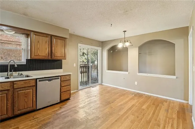 $180,000 | 20408 East 15 Terrace North, Independence, MO 64056