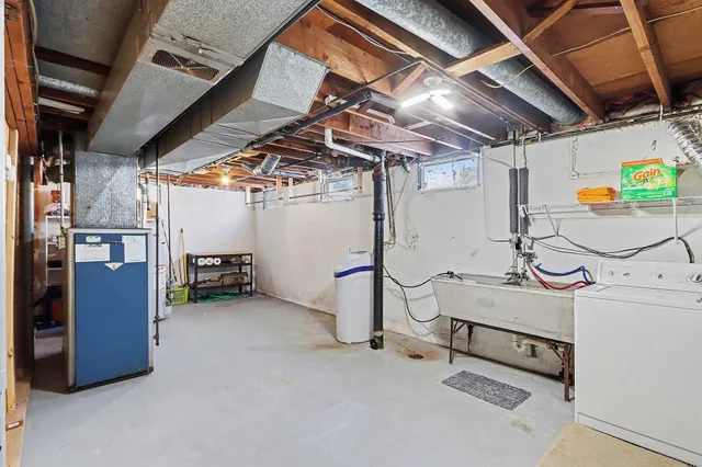 $174,900 | 414 Fairfax Avenue, Kalamazoo, MI 49001