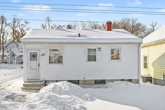 $174,900 | 414 Fairfax Avenue, Kalamazoo, MI 49001