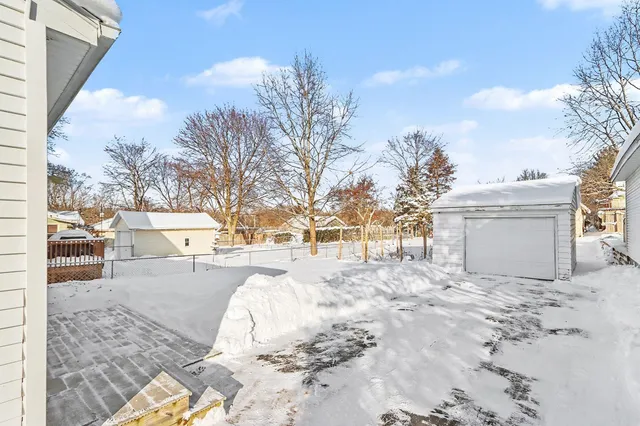 $174,900 | 414 Fairfax Avenue, Kalamazoo, MI 49001