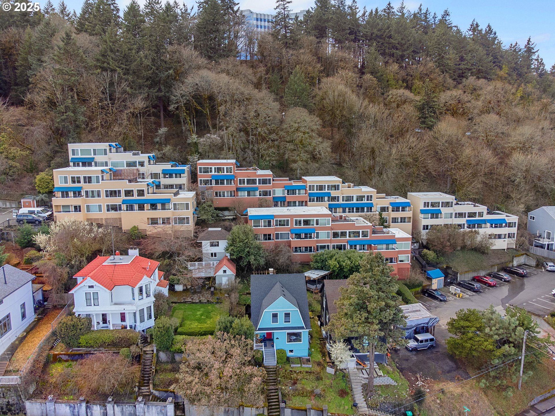 3701 Southwest Condor Avenue, Unit C2 Portland, OR 97239 - Photo 2 of 7 Gallery Image 2