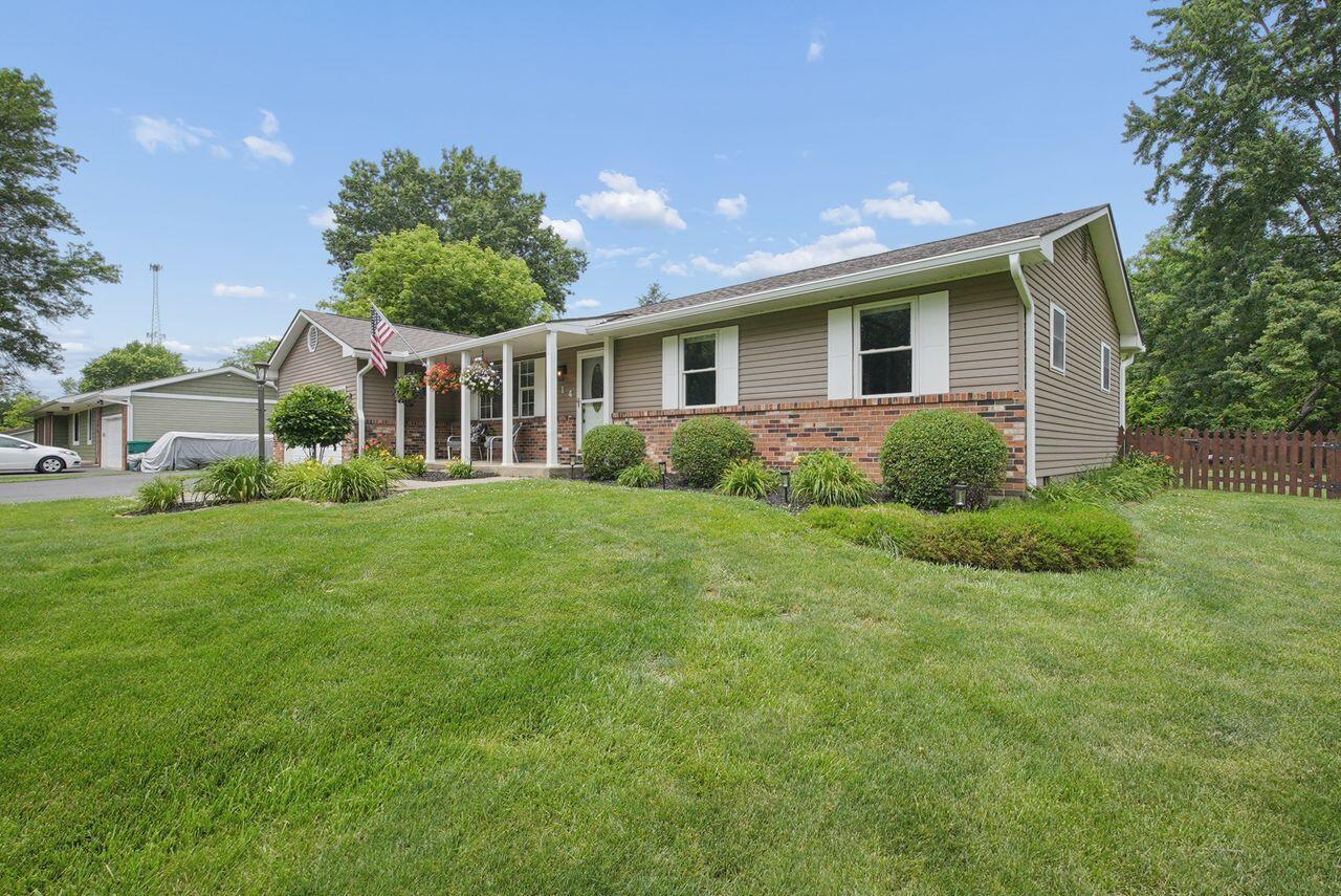 214 Greenbrier Road Sunbury, OH 43074 - Photo 2 of 39