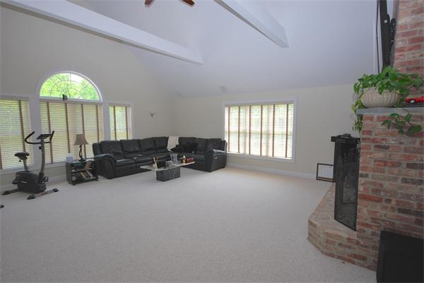 42 East Hill Road East Rutland, MA 01543 - Photo 6 of 27