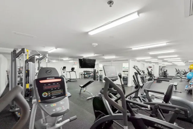 $6,495,000 | 200 Bradley Place, Unit 302, Palm Beach, FL 33480