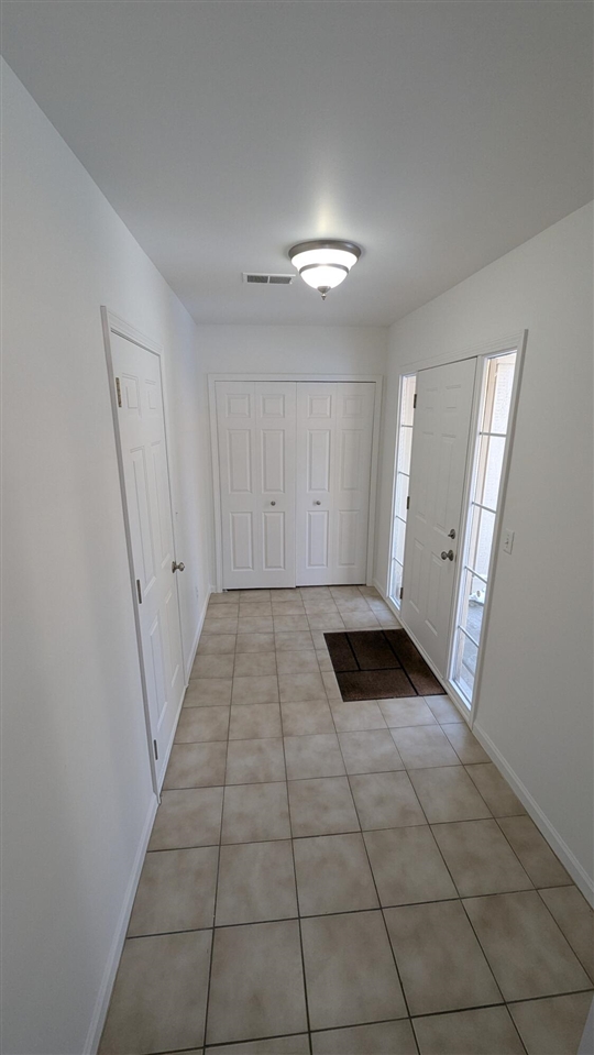 1882 Flagstone Circle, Unit BLDG: 8 Rochester, MI 48307 - Photo 5 of 52
