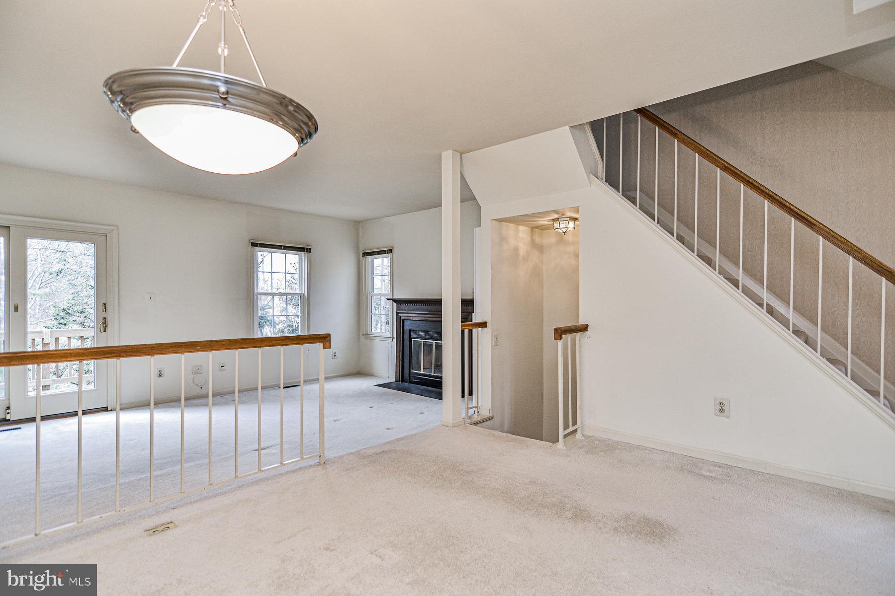 8557 Springfield Oaks Drive Springfield, VA 22153 - Photo 6 of 32 Dining room