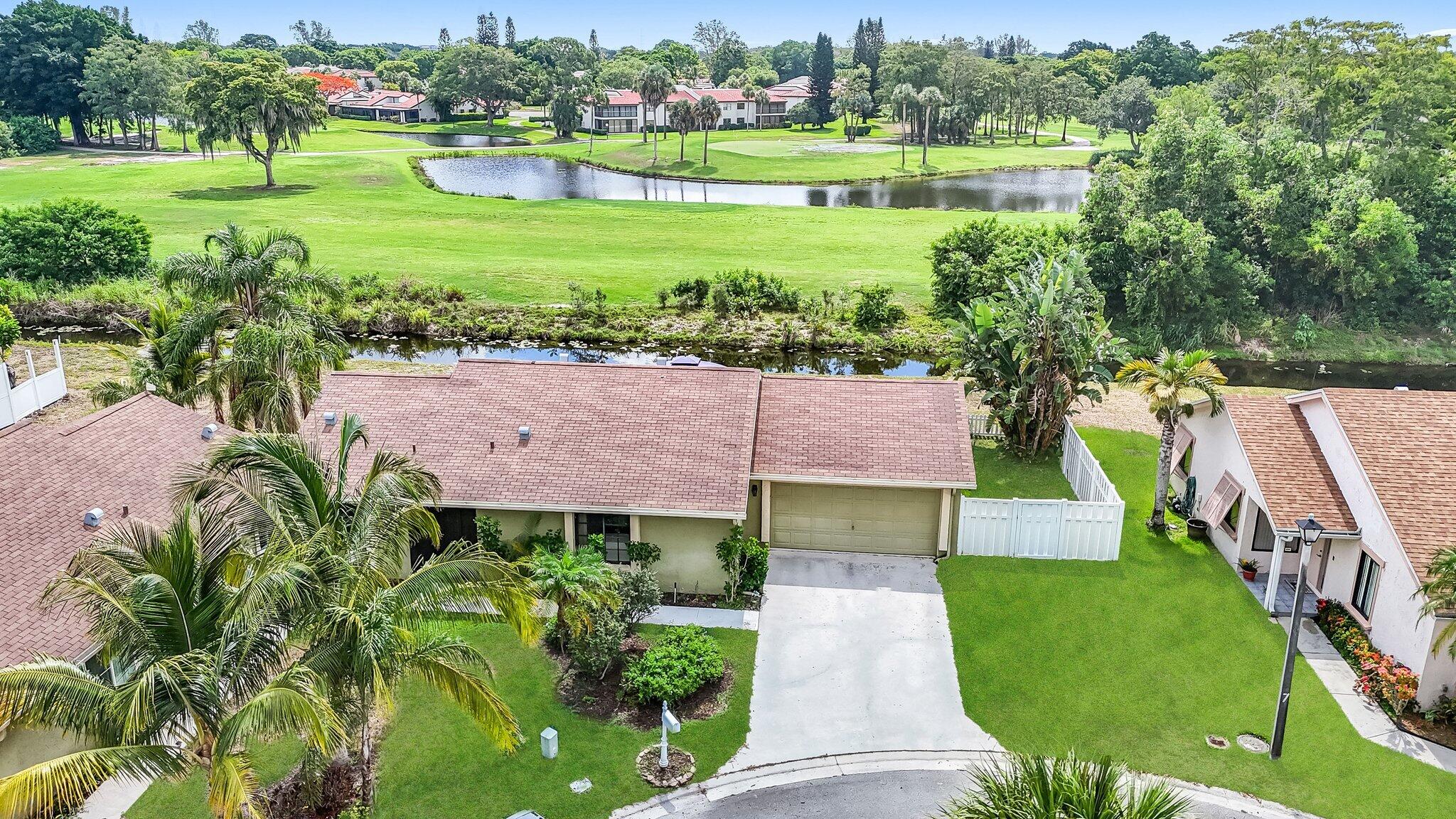 9528 Palisades Park Road Boca Raton, FL 33428 - Photo 5 of 45 9528 Palisades Park - 48.jpg-SMALL