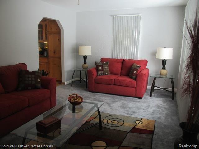 38727 Wade Road Romulus, MI 48174 - Photo 14 of 31 Front family room