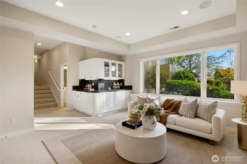 $3,580,000 | 8144 West Mercer Way, Mercer Island, WA 98040
