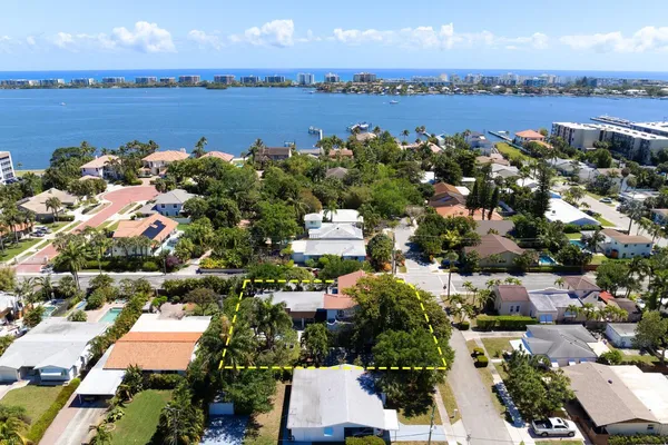 $1,345,000 | 1629 South Lakeside Drive, Lake Worth Beach, FL 33460
