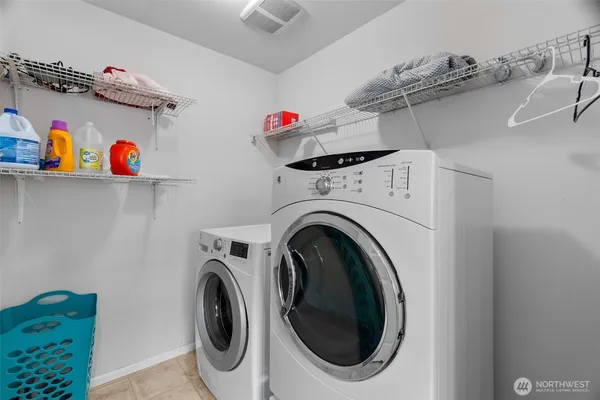 $749,999 | 2203 164th Ave Court East, Lake Tapps, WA 98391