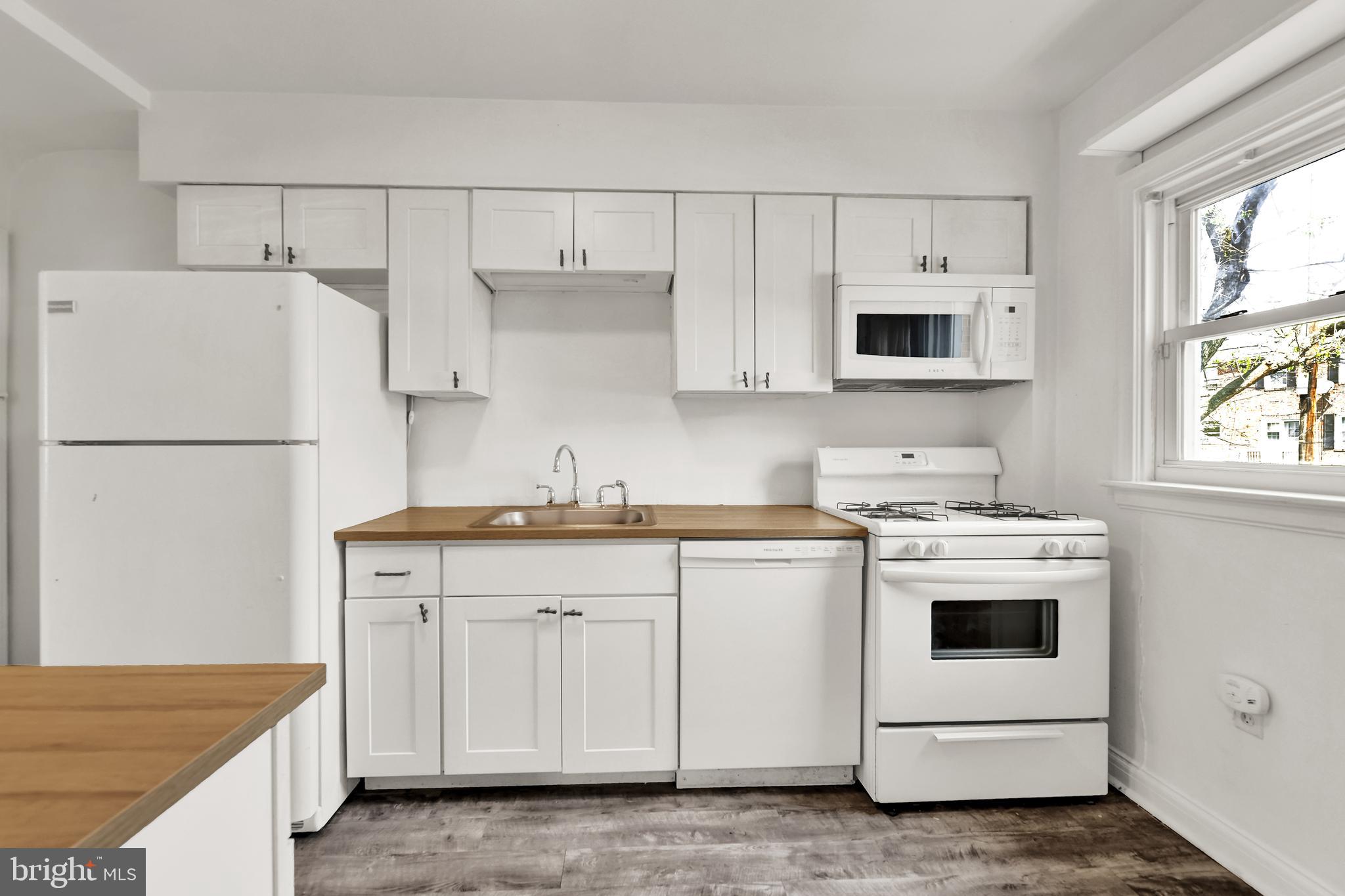3801 Kimble Road Baltimore, MD 21218 - Photo 8 of 26 1st floor kitchen