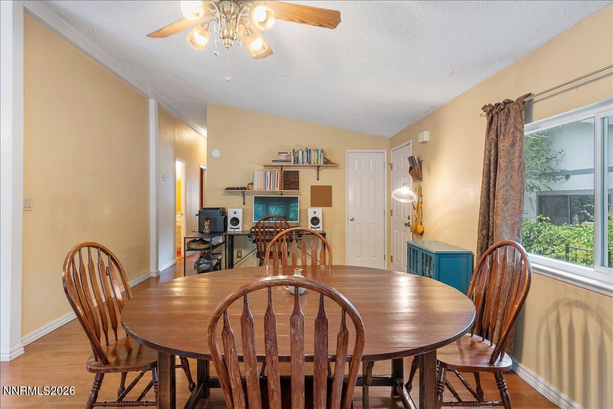 290 Rue De La Jaune Sparks, NV 89434 - Photo 9 of 35 07-290 Rue De La Jaune Sparks NV 89436 (