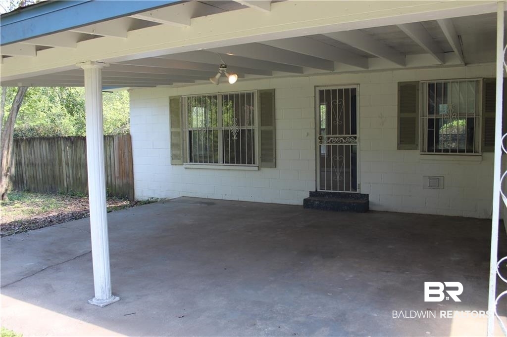 5710 Antoine Road Mobile, AL 36693 - Photo 2 of 7 View of patio / terrace