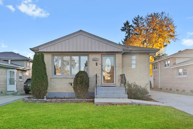 $560,000 | 8653 North Merrill Street, Niles, IL 60714
