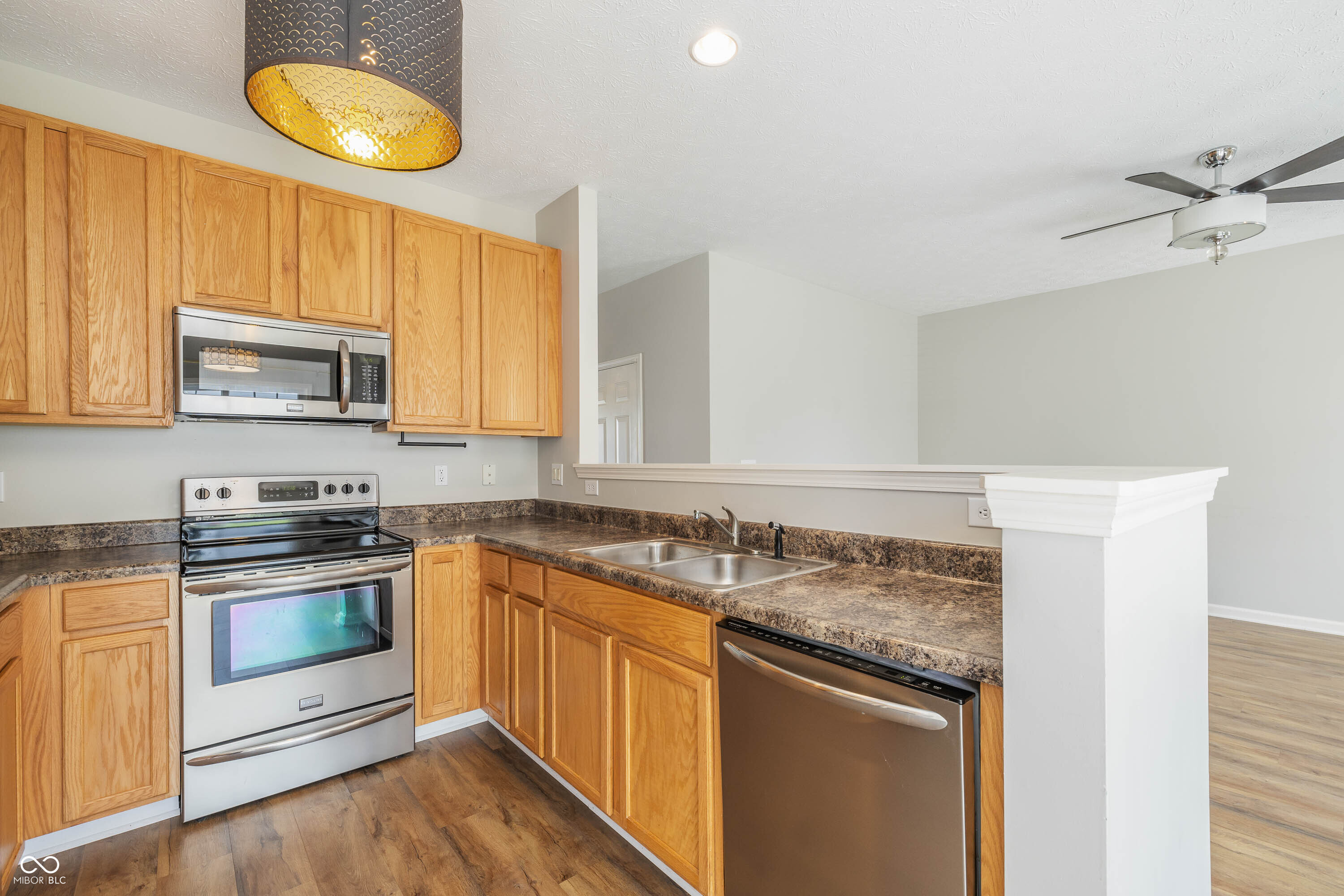 9761 Rolling Plain Drive Noblesville, IN 46060 - Photo 8 of 24