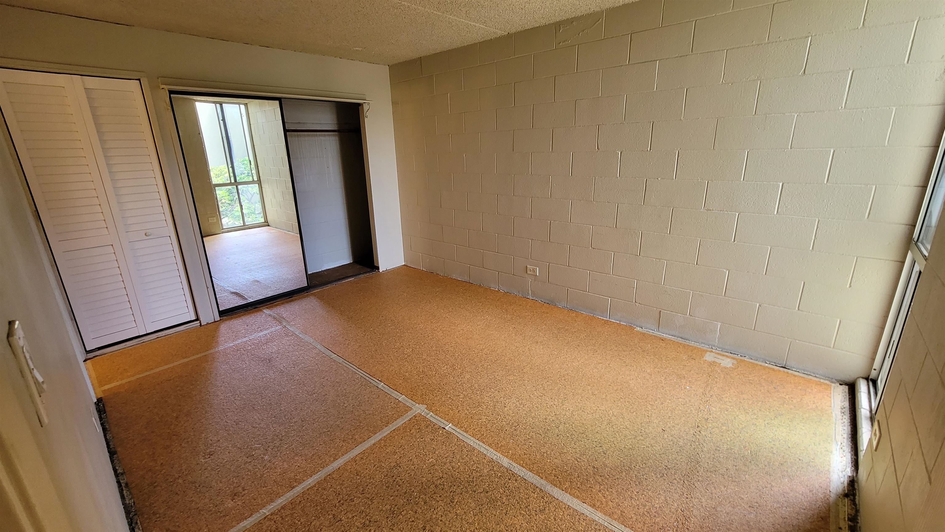 111 Kahului Beach Road, Unit B301 Kahului, HI 96732 - Photo 10 of 20 an empty room with windows