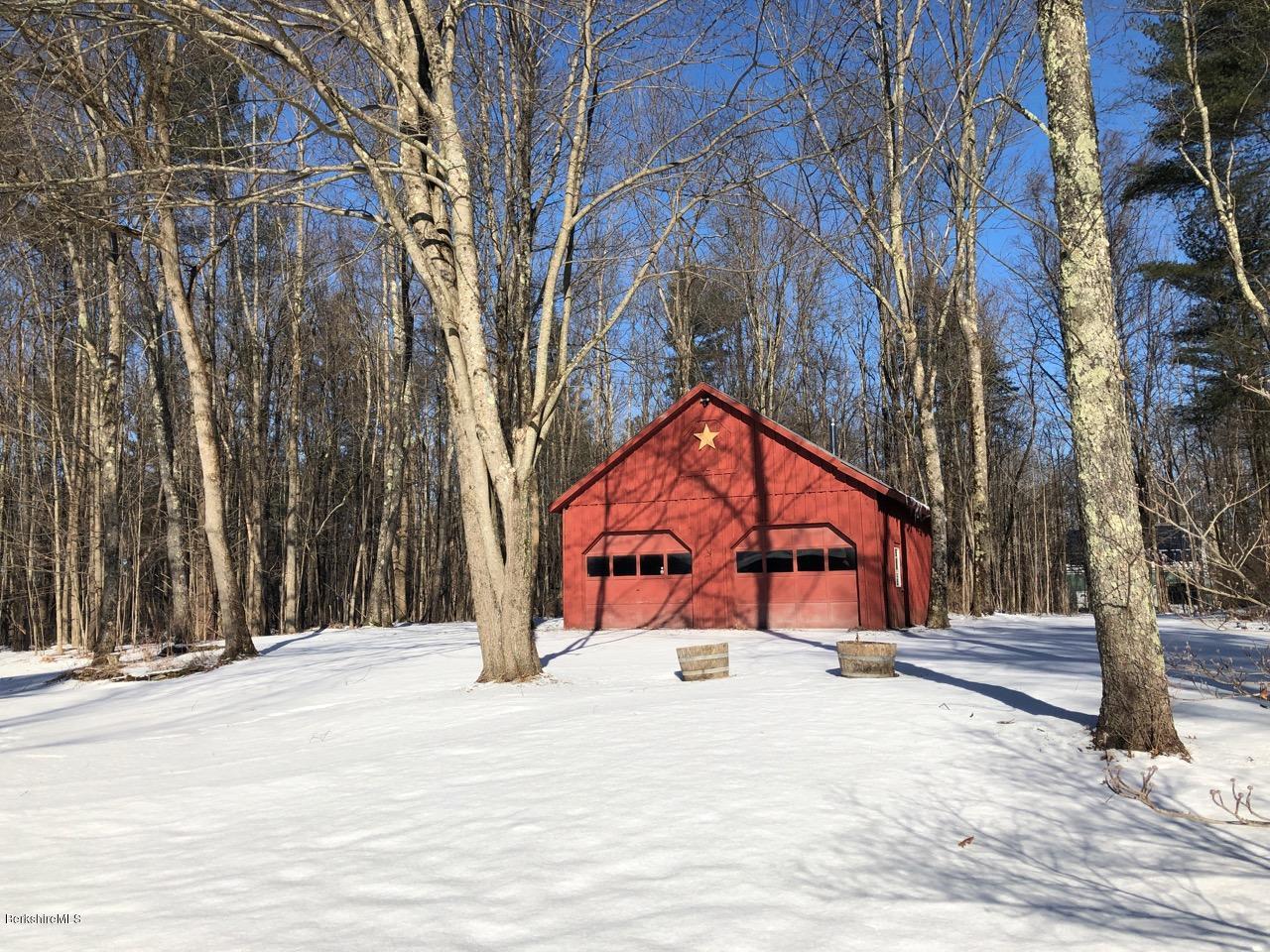 Barn:Garage