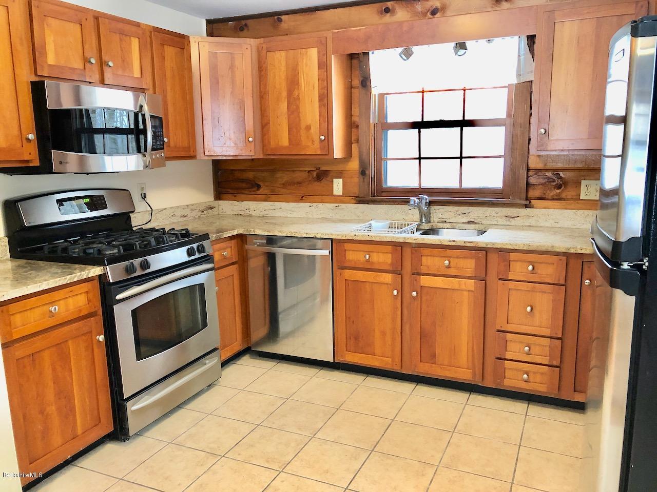 1600 Dublin Road Richmond, MA 01254 - Photo 11 of 19 Kitchen w:granite & stainless