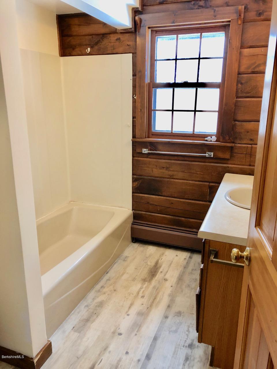 1600 Dublin Road Richmond, MA 01254 - Photo 14 of 19 First Floor Full Bath