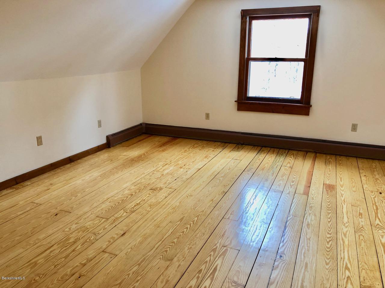 1600 Dublin Road Richmond, MA 01254 - Photo 15 of 19 BR 1 South