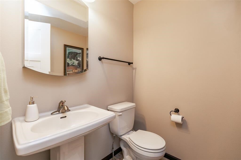 3075 Ridgeview Drive Ely, IA 52227 - Photo 11 of 44 Gallery Image 11