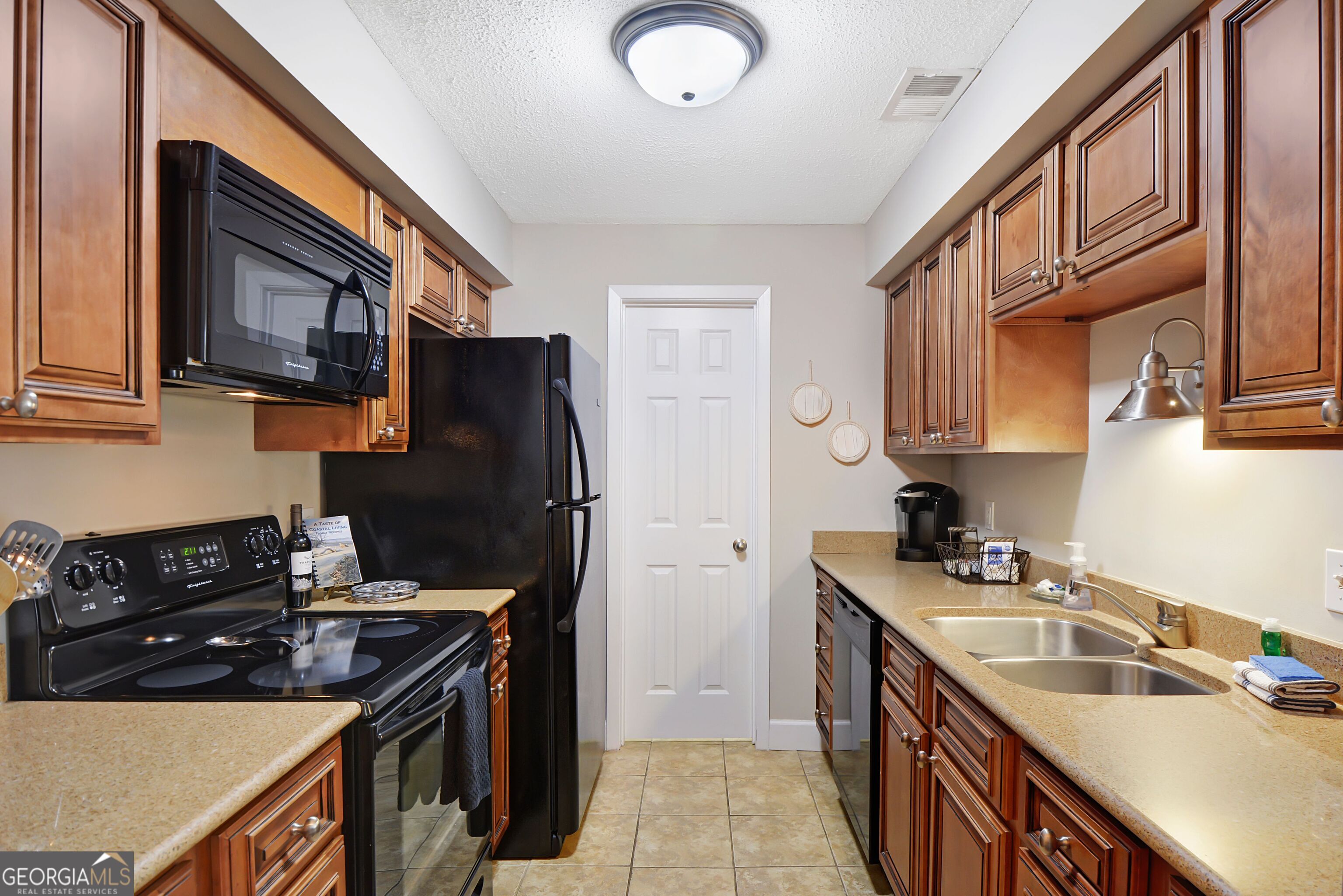 2511 Demere Road St. Simons Island, GA 31522 - Photo 10 of 29