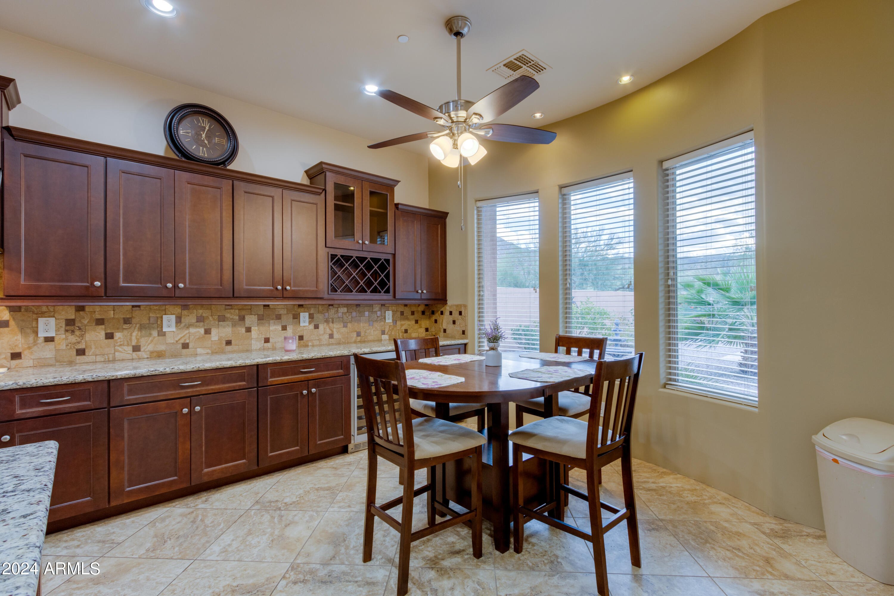 115 East Summerside Road Phoenix, AZ 85042 - Photo 50 of 79 Eat In Kitchen