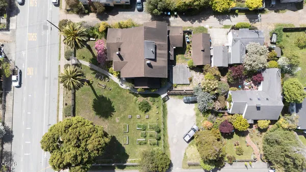 $1,050,000 | 533 East Fir Street, Fort Bragg, CA 95437