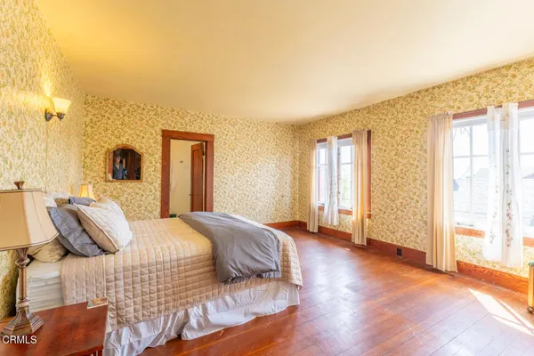 $1,050,000 | 533 East Fir Street, Fort Bragg, CA 95437