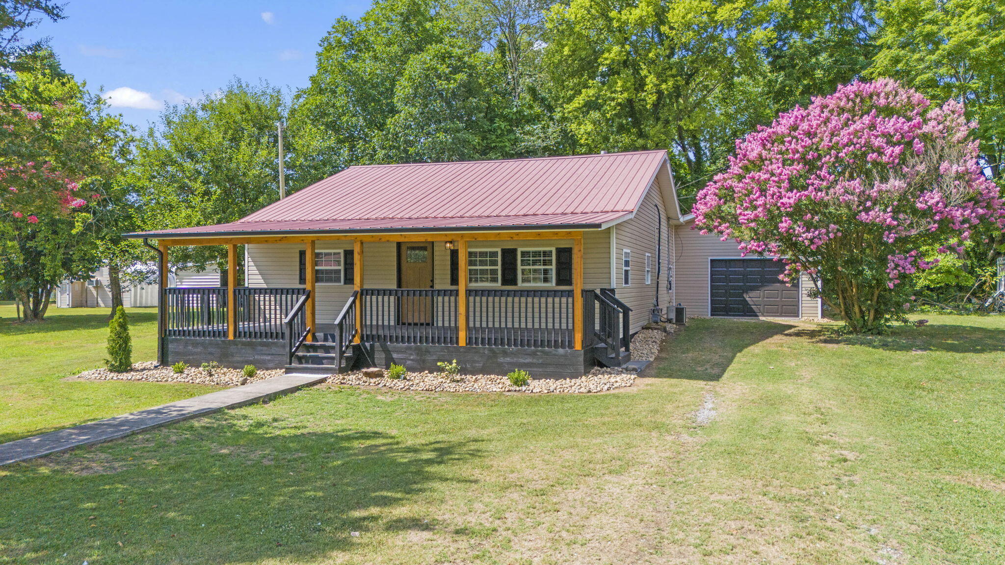 171 Shut In Gap Road Spring City, TN 37381 - Photo 1 of 9 1