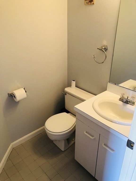 10 Deer Path, Unit 1 Maynard, MA 01754 - Photo 6 of 28 Gallery Image 6