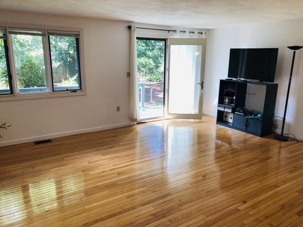 10 Deer Path, Unit 1 Maynard, MA 01754 - Photo 7 of 28 Gallery Image 7